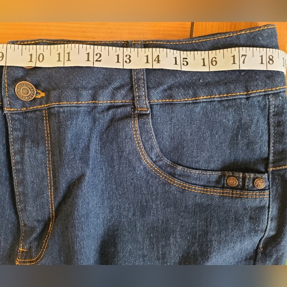 Diamante Womens Size 18 Distressed Double Button Dark Wash Blue Jeans - Picture 7 of 9